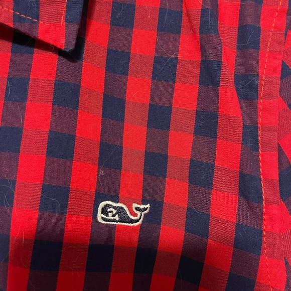 Vineyard Vines button down shirt - Picture 2 of 4